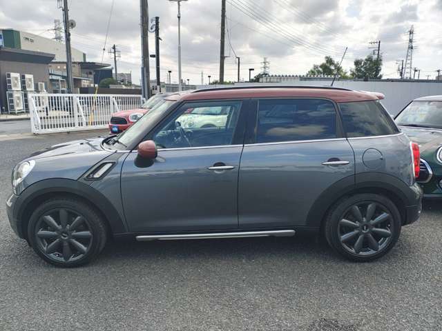 MINI Crossover 9