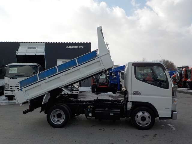 Mitsubishi Fuso Canter 4