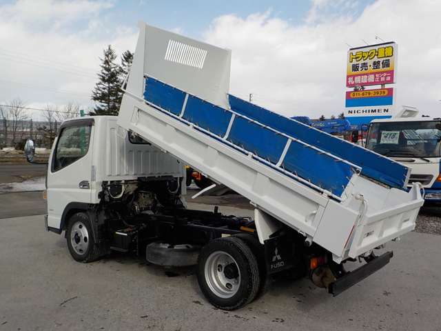 Mitsubishi Fuso Canter 7