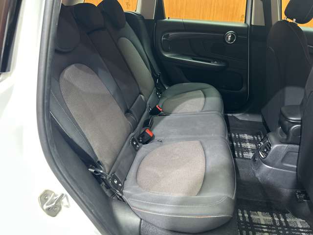 MINI Crossover 8