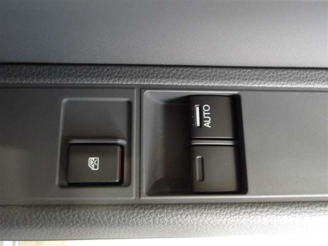 Honda N-VAN 12