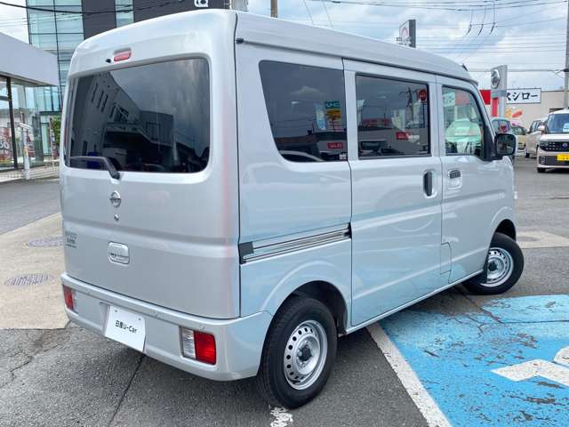 Nissan NV100 Clipper 2