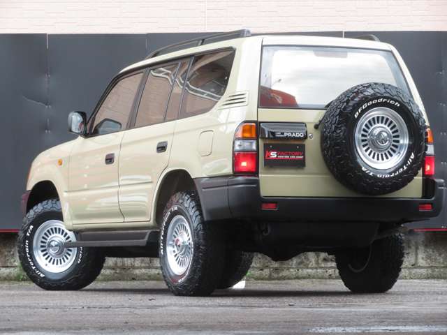 Toyota Land Cruiser Prado 6