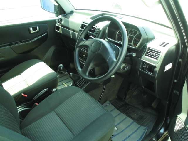 Mitsubishi Pajero Mini 9
