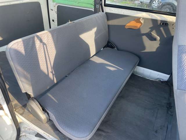 Mitsubishi Minicab Van 12