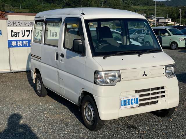 Mitsubishi Minicab Van 2
