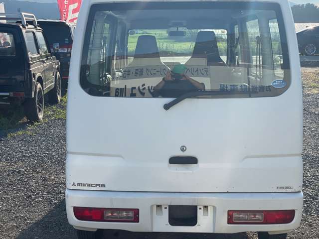 Mitsubishi Minicab Van 8