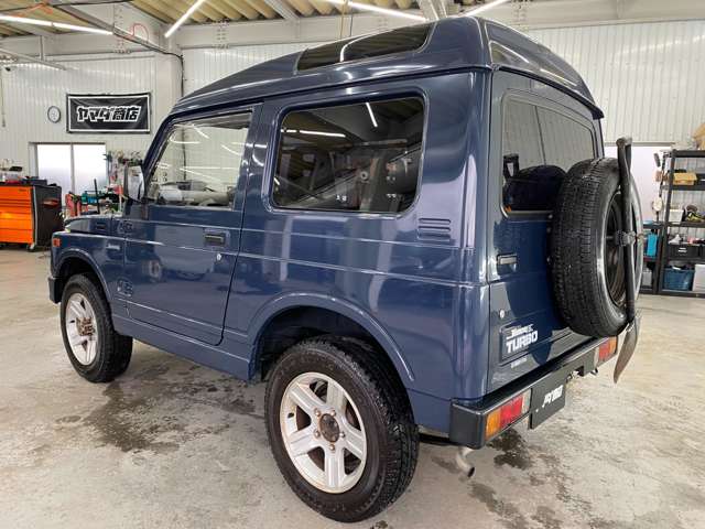 Suzuki Jimny 9