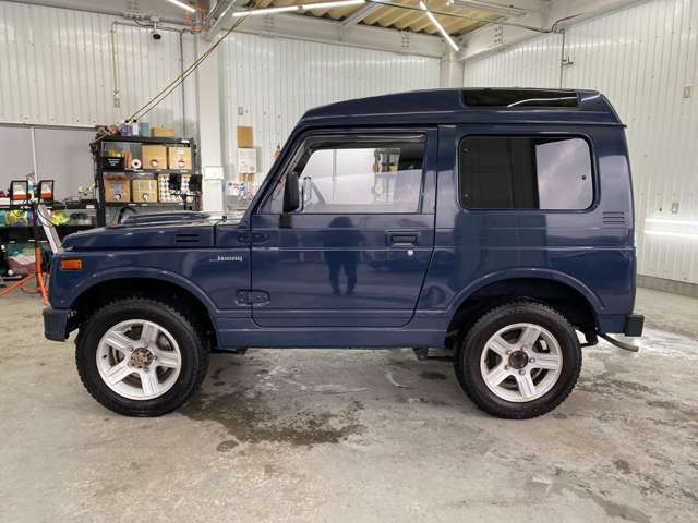 Suzuki Jimny 10