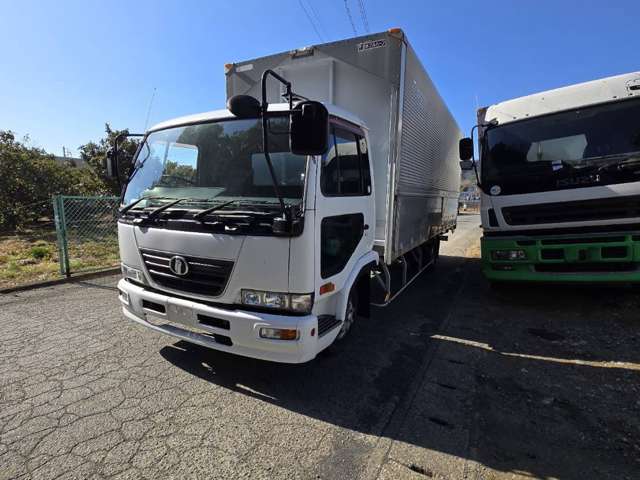UD Trucks Condor 2