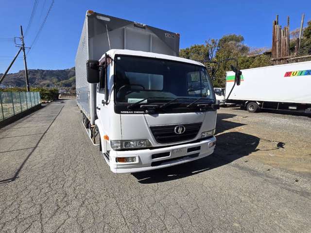 UD Trucks Condor 5