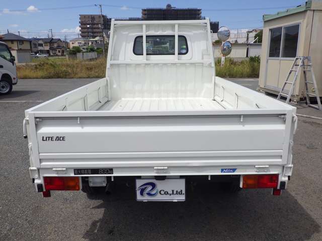 Toyota Light Ace Truck 5