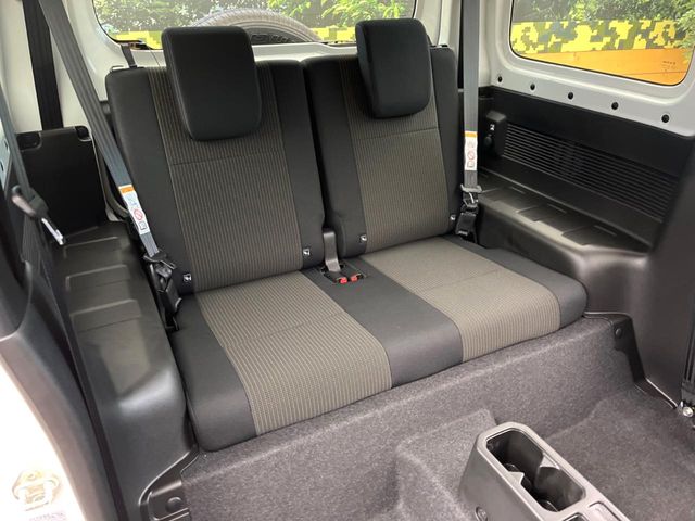 Suzuki Jimny 10