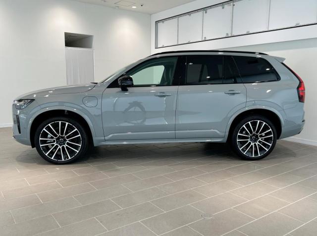 Volvo XC90 4