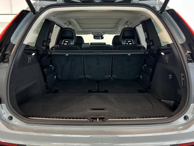 Volvo XC90 10