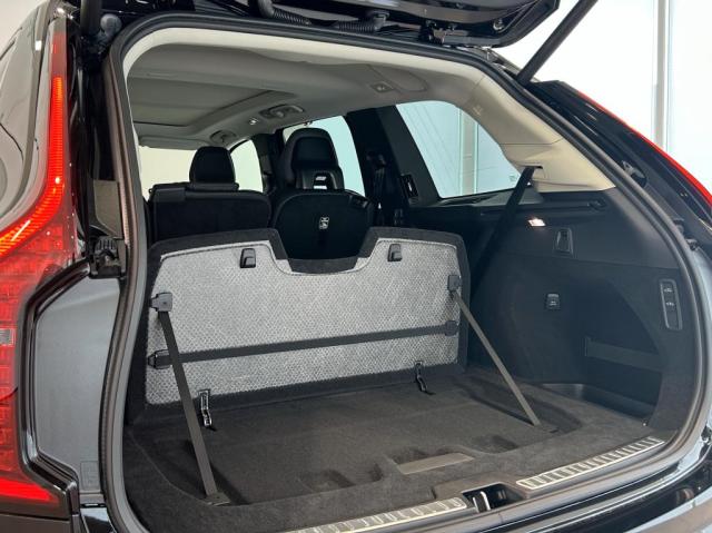 Volvo XC90 11