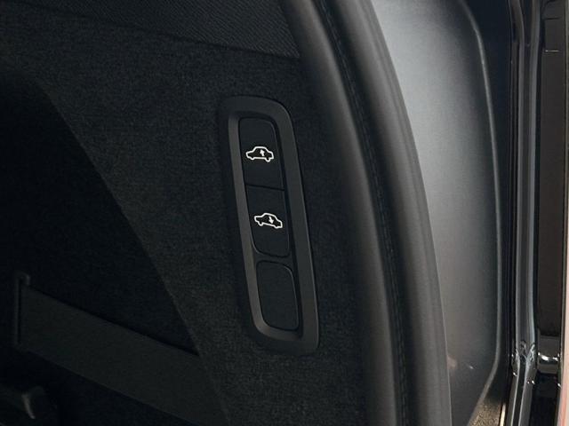 Volvo XC90 12