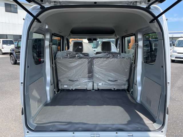 Suzuki Every 8
