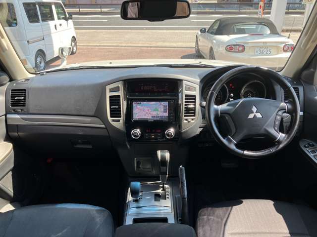 Mitsubishi Pajero 4