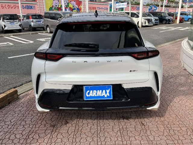 Toyota Crown Sport 6