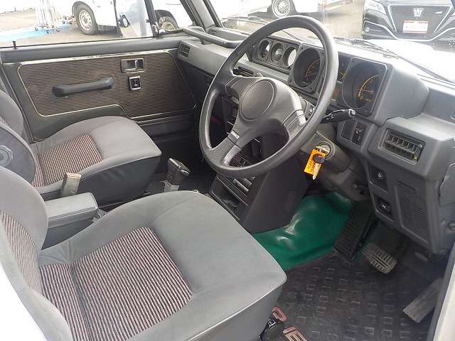 Mitsubishi Pajero 12