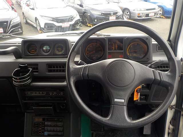 Mitsubishi Pajero 13