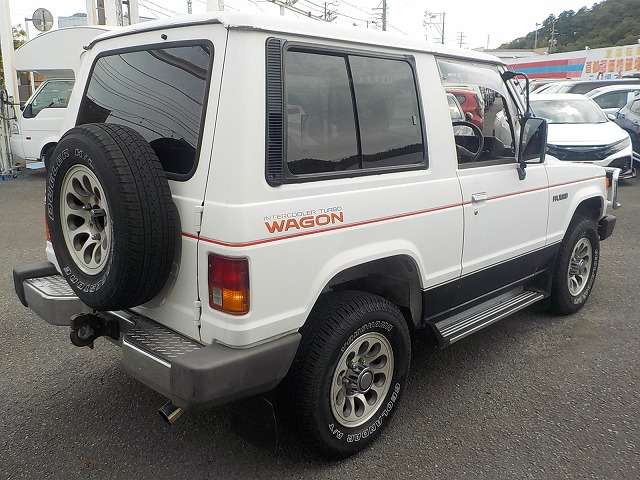 Mitsubishi Pajero 8