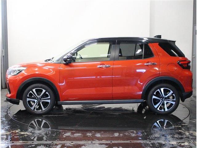 Daihatsu Rocky 11