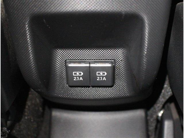 Daihatsu Rocky 4