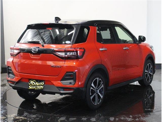 Daihatsu Rocky 8