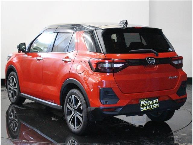 Daihatsu Rocky 9