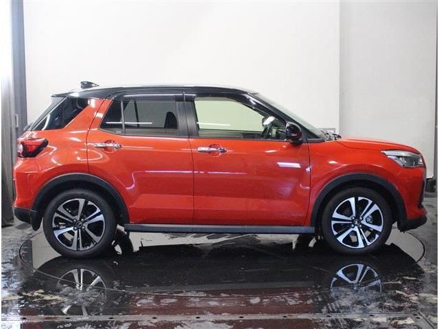 Daihatsu Rocky 10