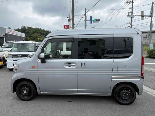 Honda N-VAN 9