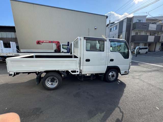 Isuzu Elf 6