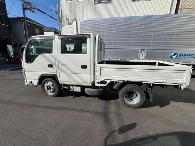 Isuzu Elf 7