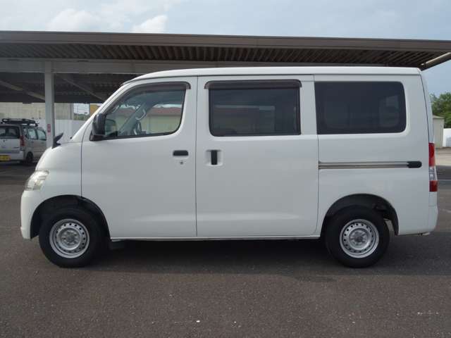 Toyota Light Ace Van 5