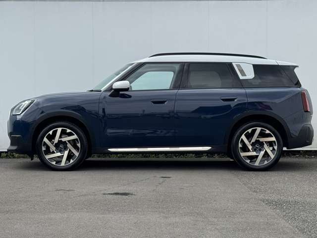 MINI Countryman 6