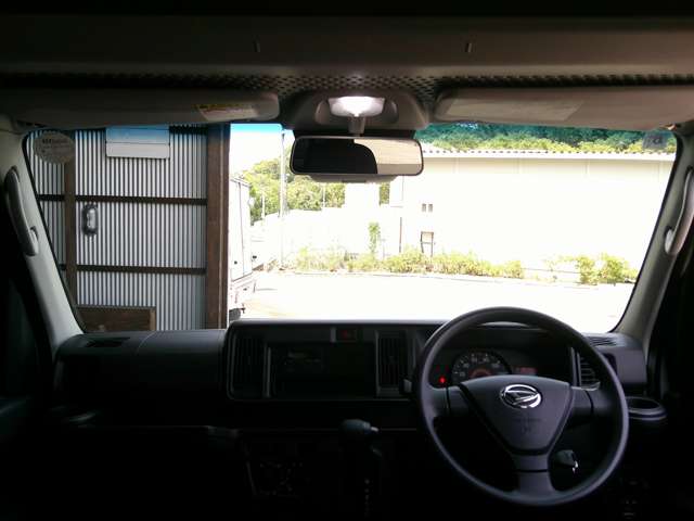 Daihatsu Hijet Deck Van 8