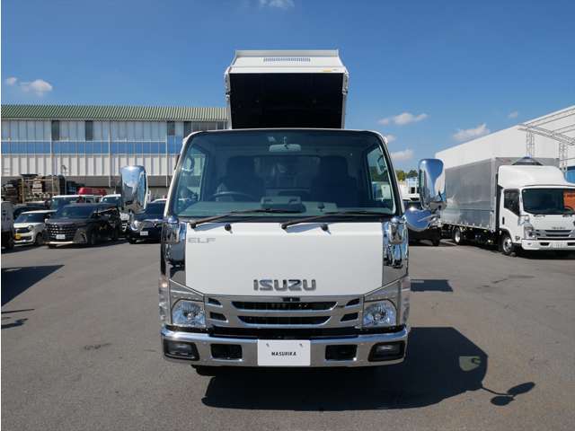 Isuzu Elf 3