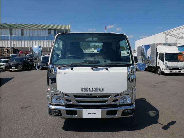 Isuzu Elf 10