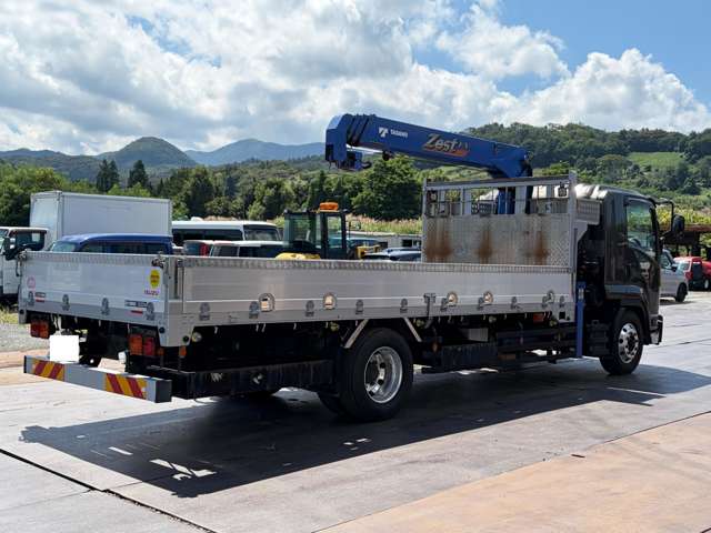 Isuzu Forward 5