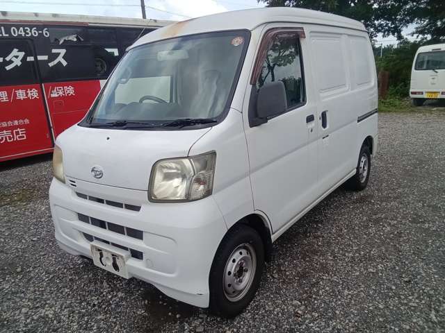 Daihatsu Hijet Cargo 7