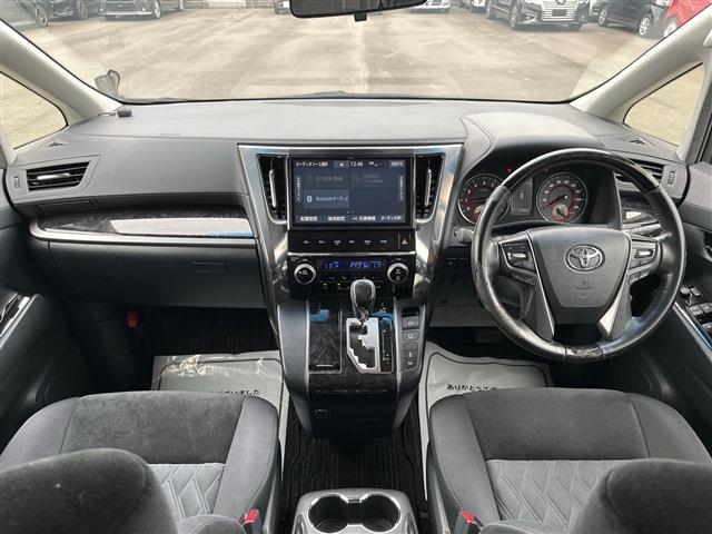 Toyota Alphard 2