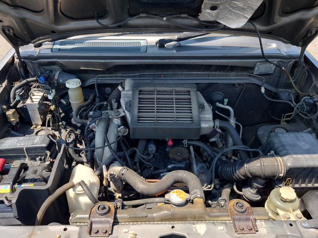 Mitsubishi Pajero Mini 4