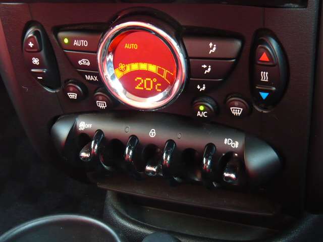 MINI Crossover 8