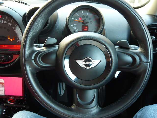 MINI Crossover 10