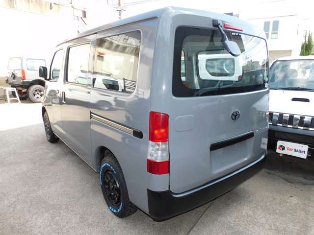 Toyota Town Ace Van 8