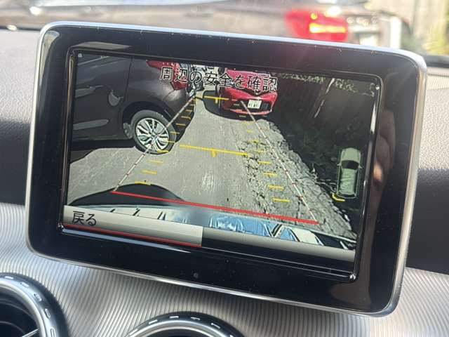 Mercedes-Benz GLA-Class 8