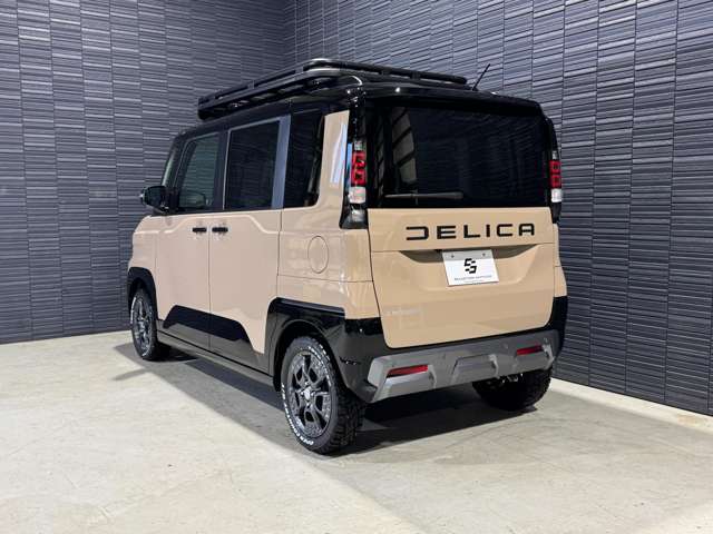 Mitsubishi Delica Mini 11