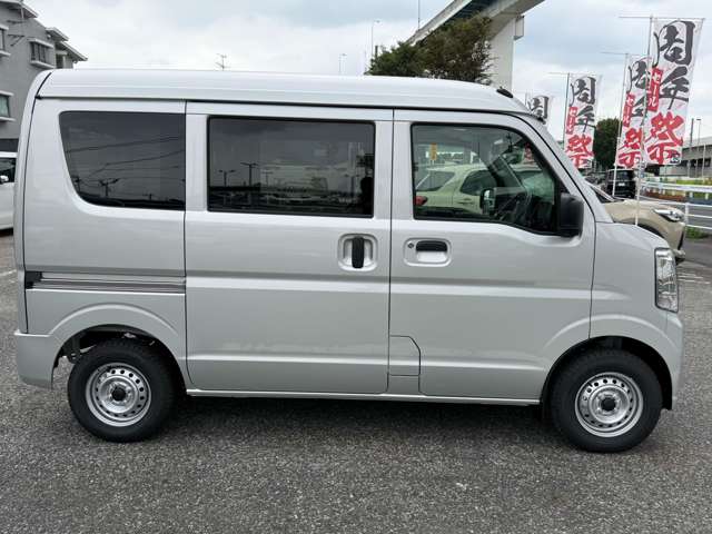 Suzuki Every 8